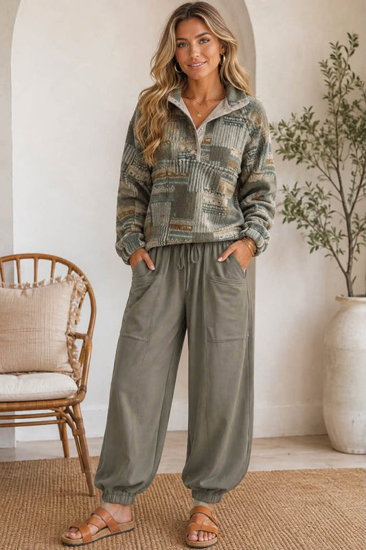 Western Fleece Pullover Outfit
